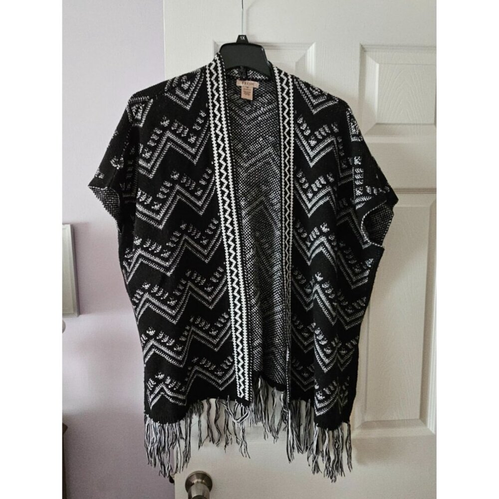 Southwest Pattern Open Front Cardigan With Fringe Hem by Fresh Sz M Cozy Comfort